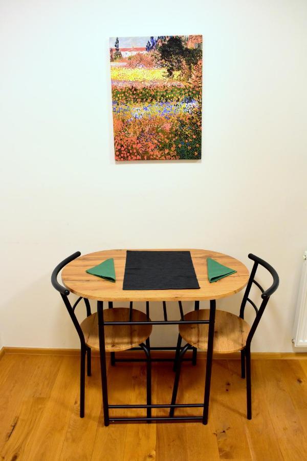 Airstay Apartment: Grebovka Apartament Praga